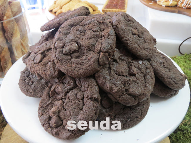 Double Chocolate Chip Cookies